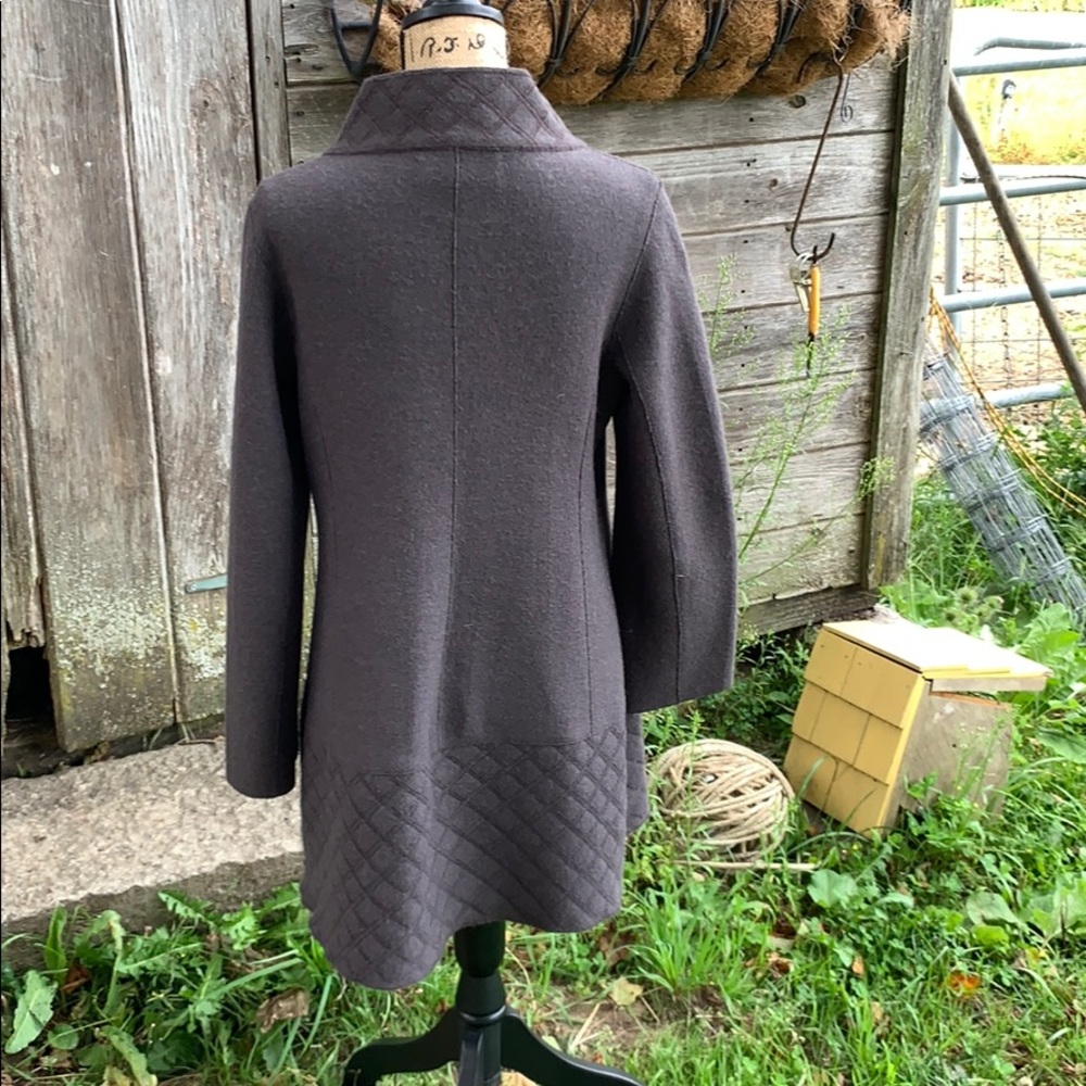 Beyond Threads Jacket - Picture 5 of 8